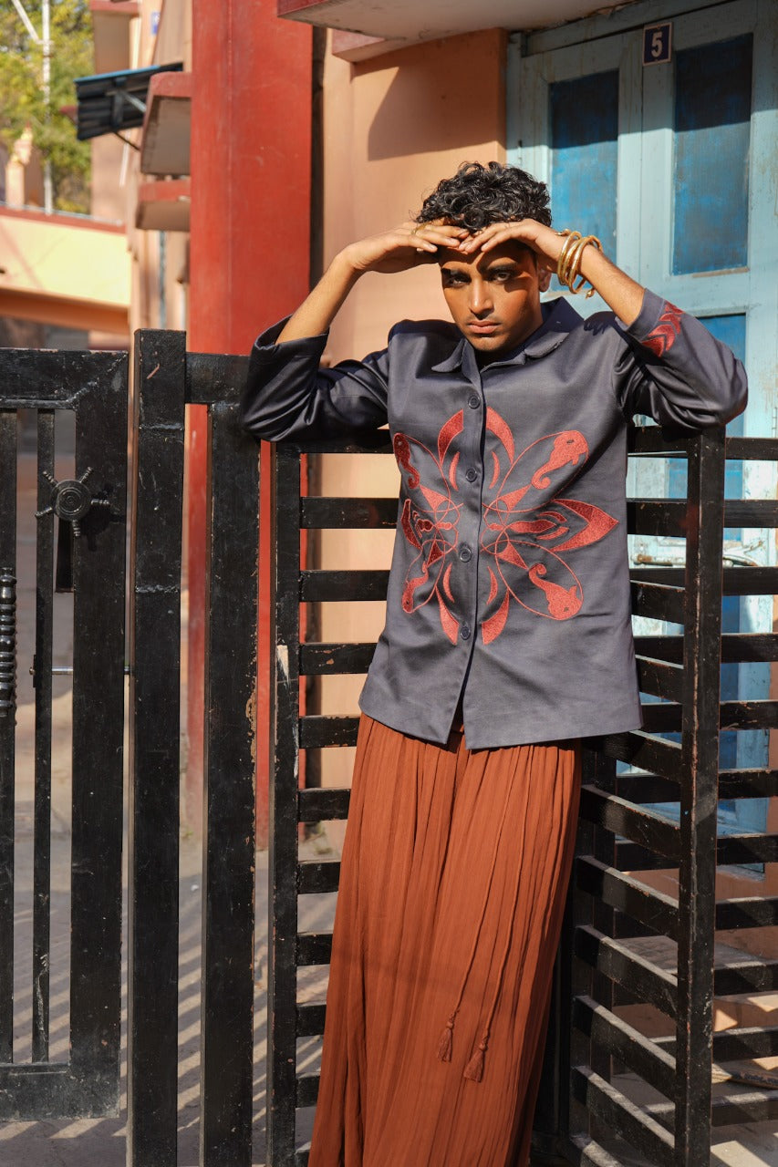 The Rise of Androgynous Fashion: Beyond Binaries, Embracing Identity