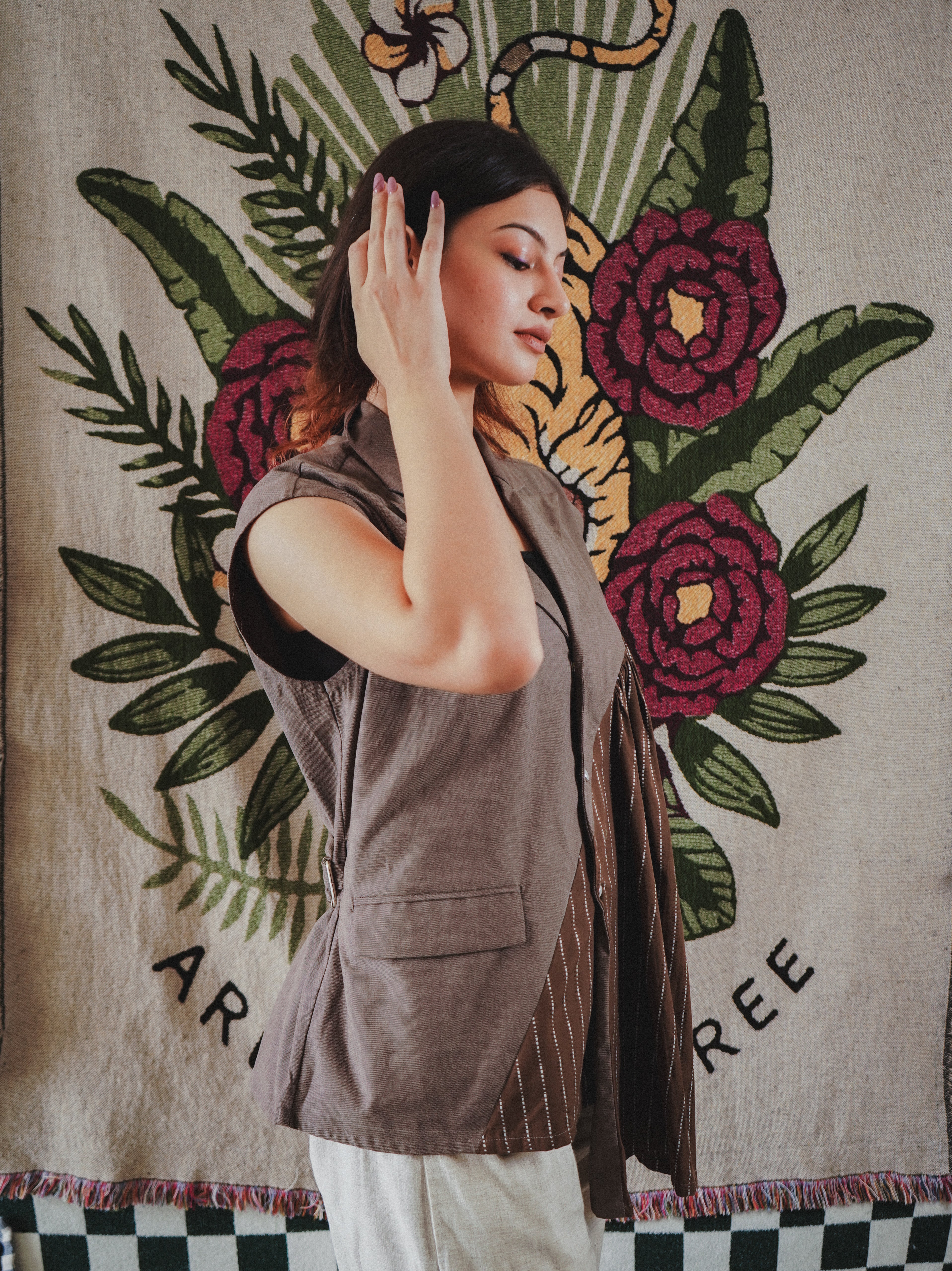 Ardha Adjust Waist Coat